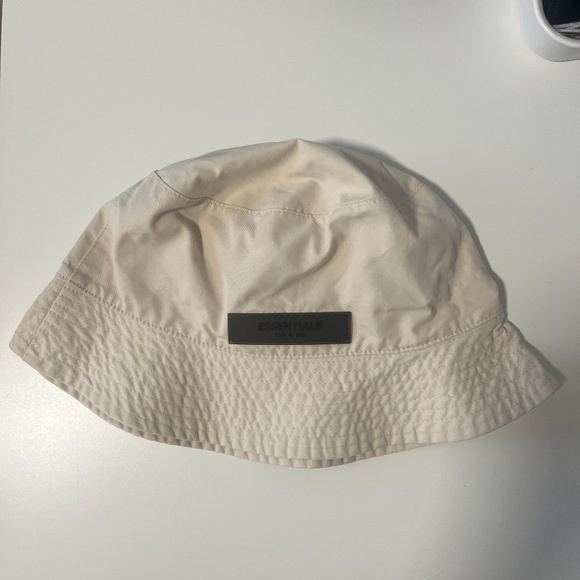 Fear of God ESSENTIALS Off-White Bucket Hat | Size S/M - Picture 2 of 3